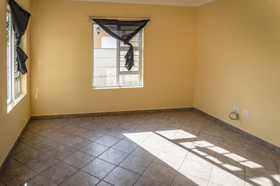 2 Bedroom Property for Sale in Sunset Glen Western Cape